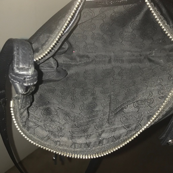 Michael Kors Crossbody - Picture 4 of 6